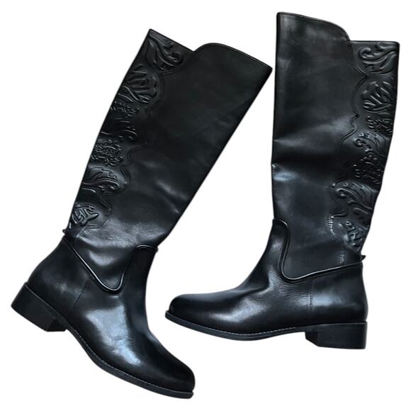 Gianni Bini NWT Maddox Embossed Leather Boots - Picture 1 of 4